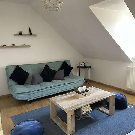 Apartment Joli Avec Place De Parking Prive